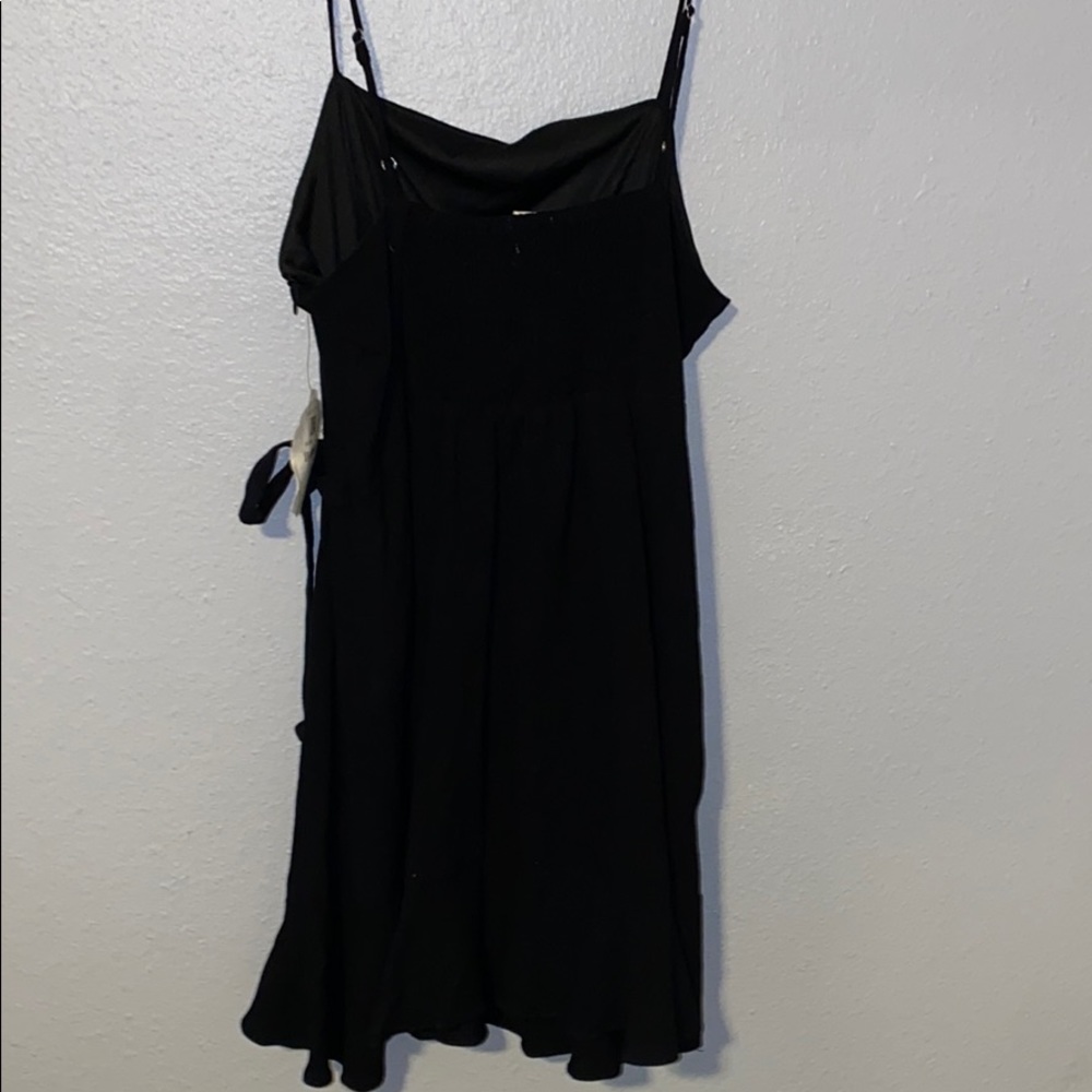 Black dress - Picture 2 of 4